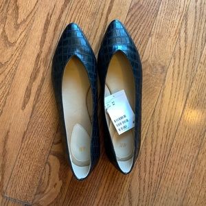 NWT H&M flats